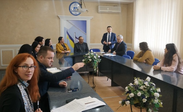 Ректор Б.Б. Буяк розпочав дискусію наукового семінару